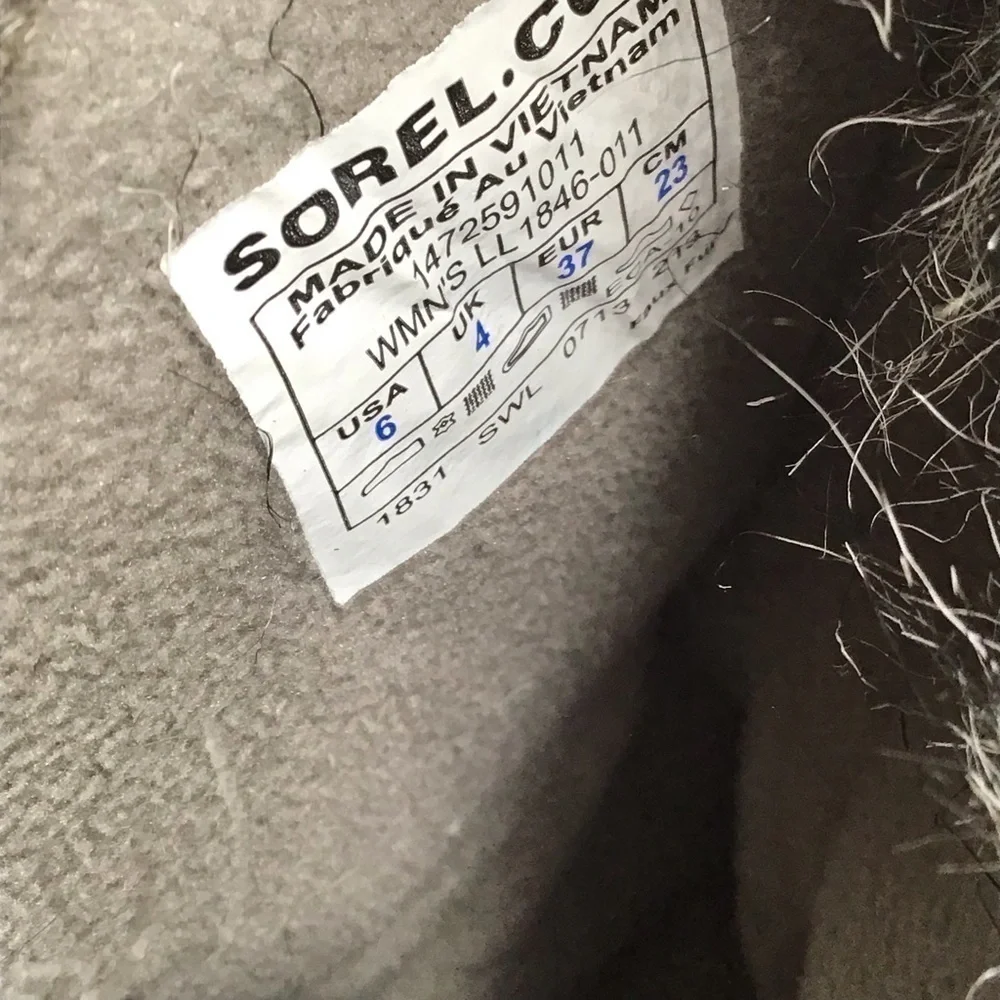 Sorel Tofino Waterproof Boots in Black.